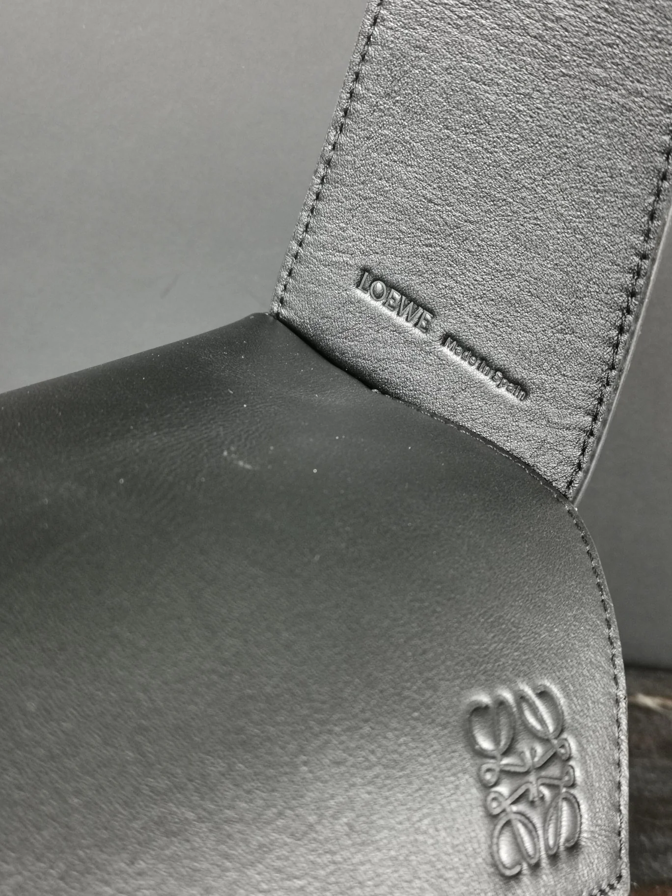 Сумка-хобо Loewe-puzzle-hobo-handbag-5