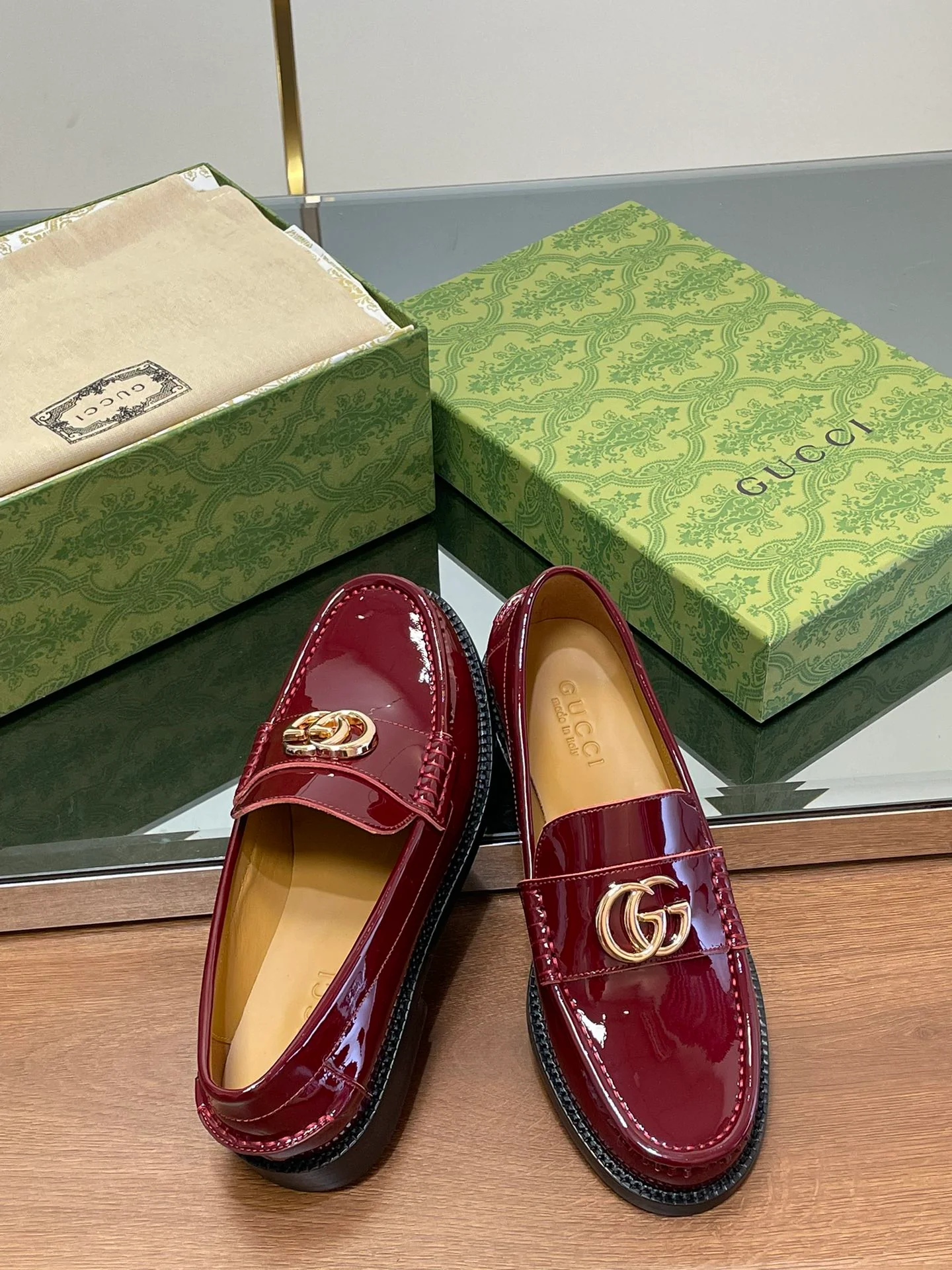 Лоферы Gucci 2024 - бордовые