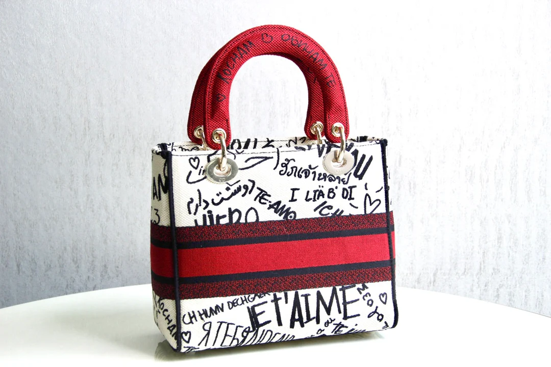 Сумка Dior Lady D Lite - лимитированная серия 