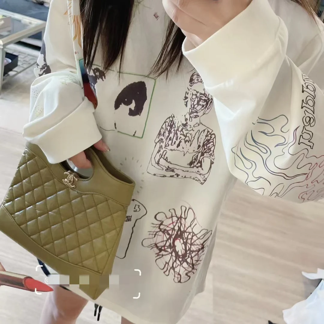 Коллекция Chanel Pre-Fall 2023 - сумка 31bag - оливково-зеленая - мини