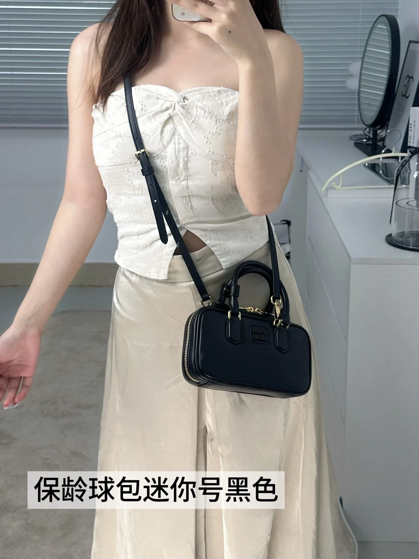 Miu Miu-5bb142m1100-???????-коровья кожаная сумка для боулинга-мини размер-черный