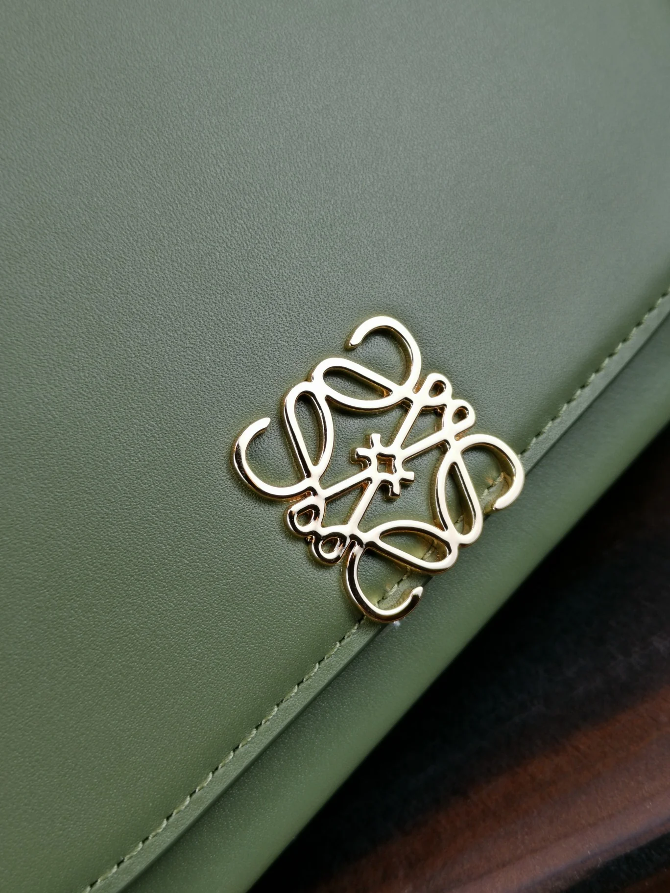 Loewe-goya-series-mini-3