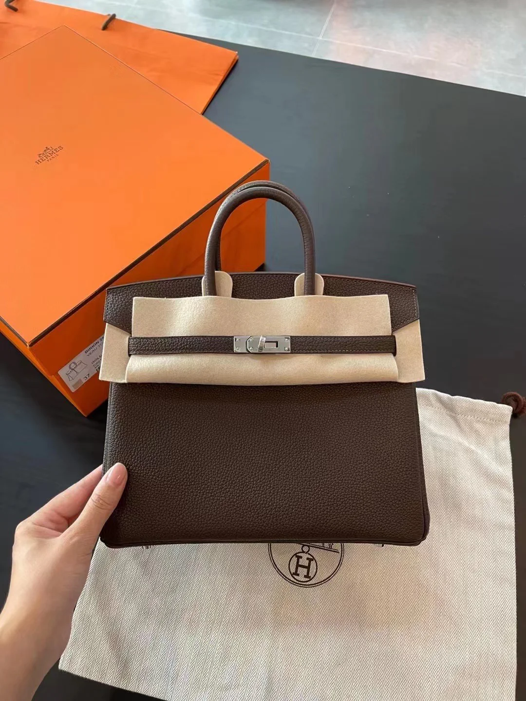 Hermes Birkin 25 Togo, цвет эбеновый, серебряная пряжка