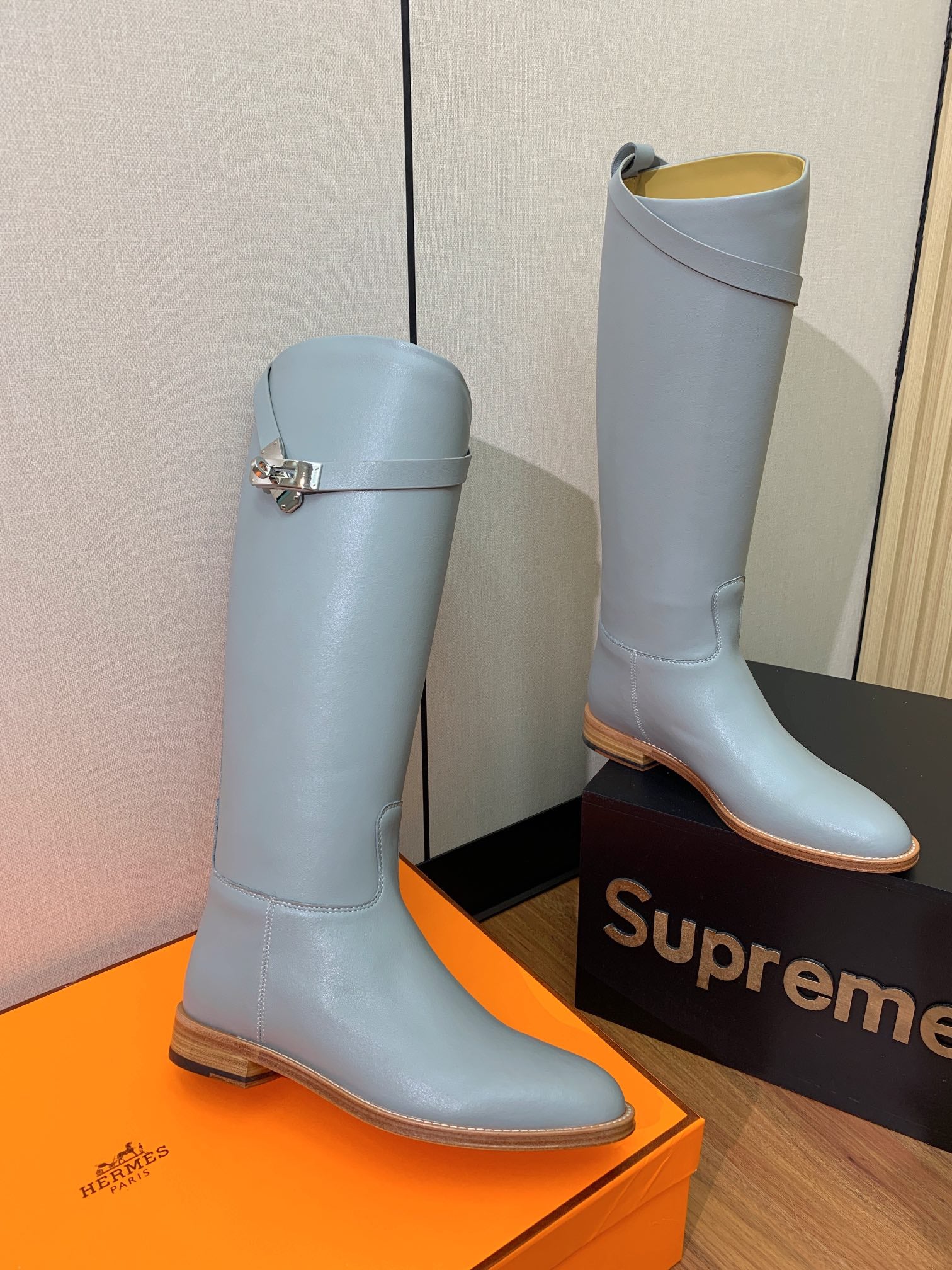 Сапоги для верховой езды Hermes Kelly с пряжкой - светло-голубые