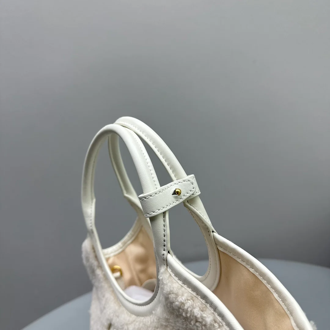 Сумка-тоут Miu Miu Ivy - овечья шерсть - маленькая - белая