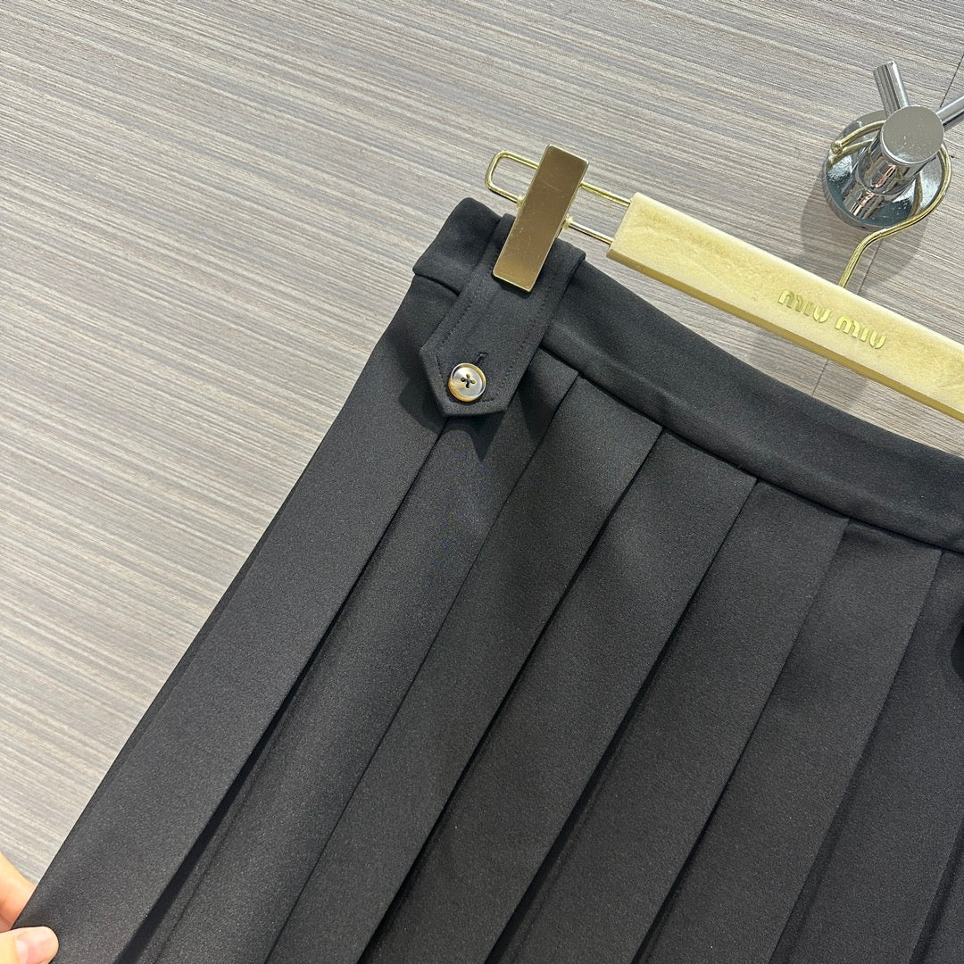 Miu Miu - 2404 - Плиссированная юбка миди в стиле ретро британского колледжа