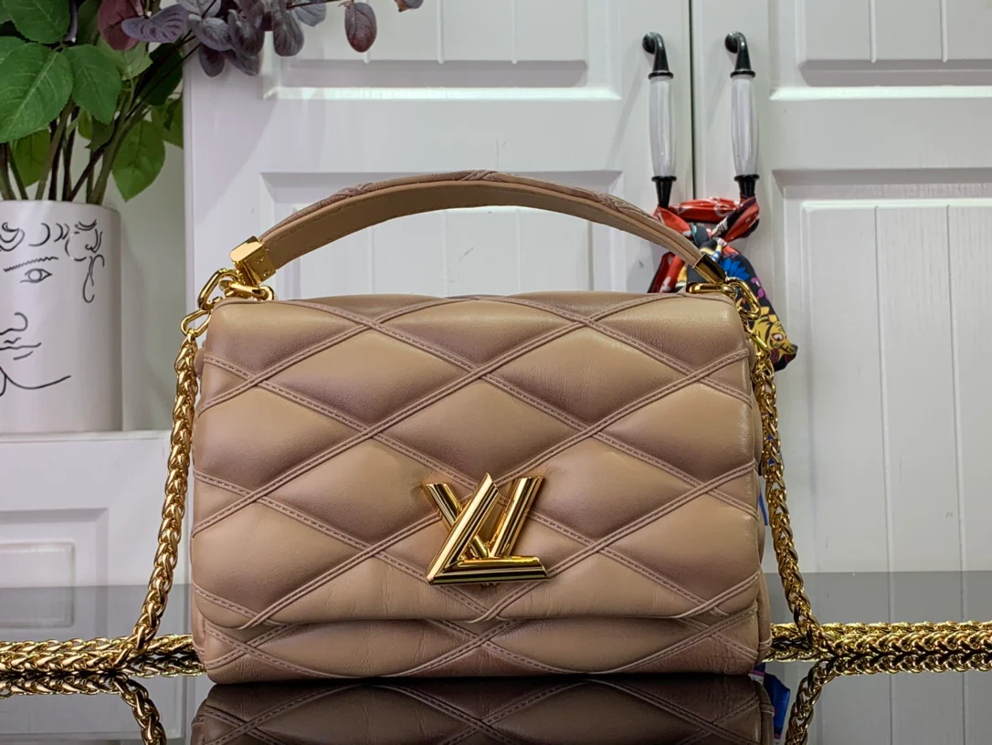 m25107-LV-Кварцевая сумка с тисненым узором и цепочкой, средне-коричневый