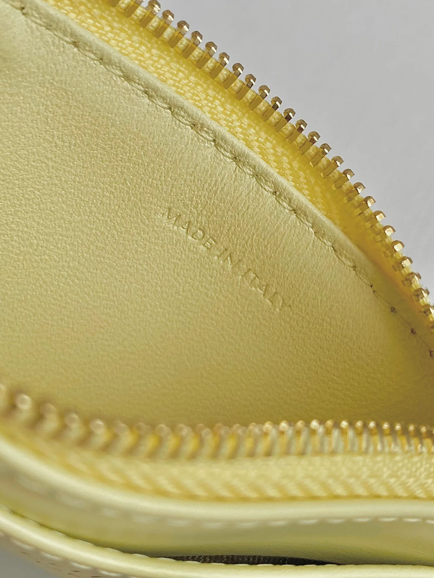 Универсальный кошелек-держатель для карт Celine Triomphe 2-в-1 - светло-желтый