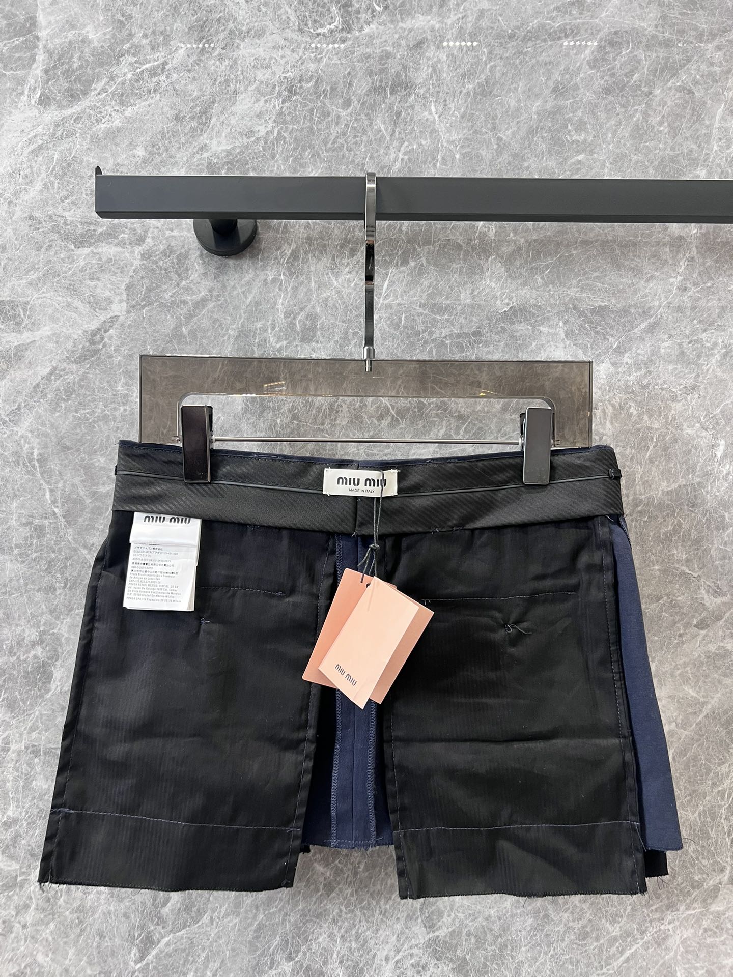 Miu Miu-2404-Синяя юбка-двойка в американском стиле с заниженной талией и эффектом потертости