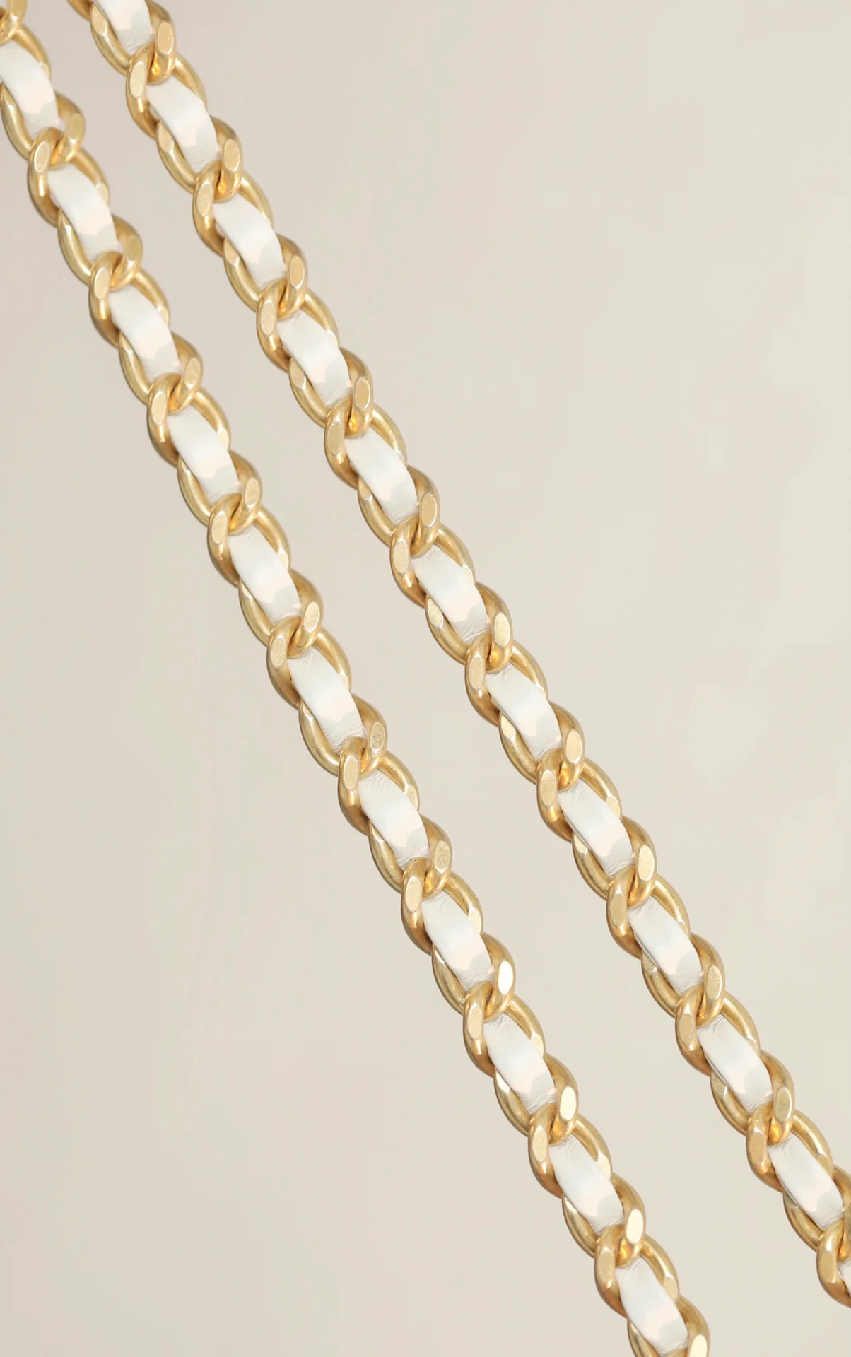 Рюкзак Chanel 25c на завязках - белый