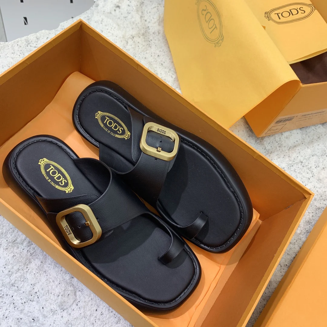 Сандалии/тапочки на платформе Tods весна/лето 2022 - 1