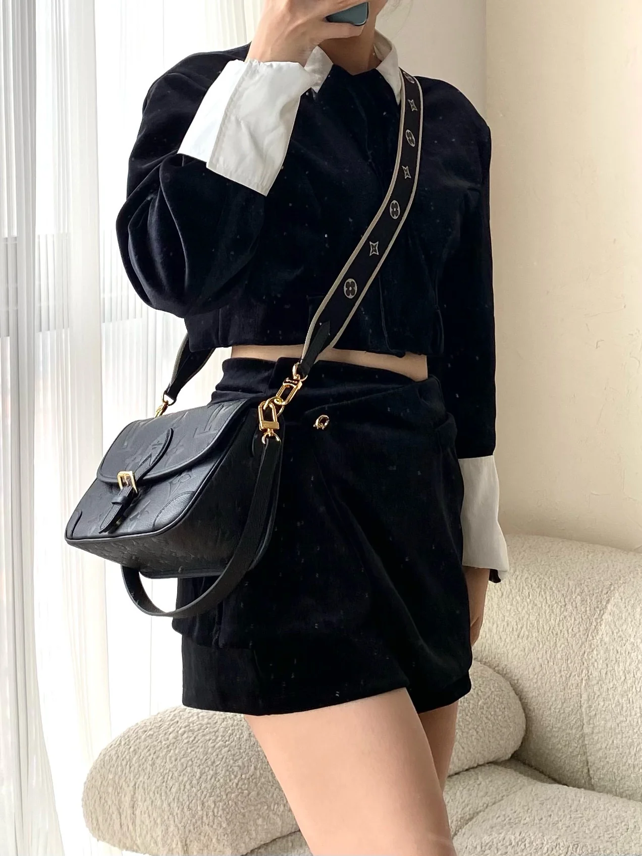 m46388-LV-diane Сумка-багет (наплечная/кроссбоди) - черная