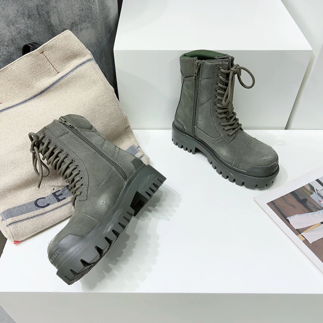 Balenciaga - Ботинки на платформе средней высоты со шнуровкой