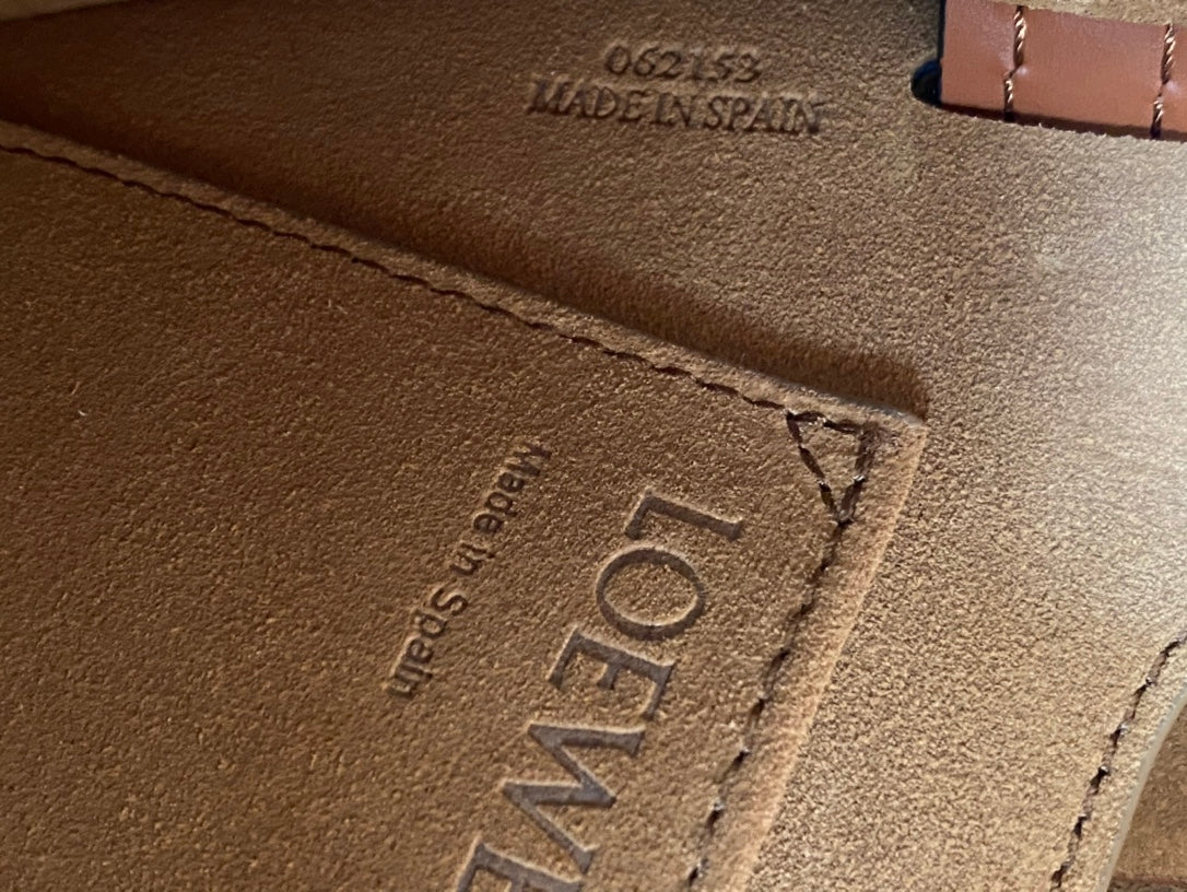 Loewe-gate-small-20x19x11-5-cm-15