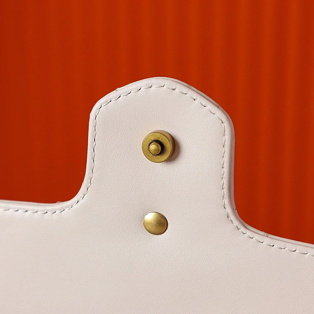 Сумка через плечо Gucci Marmont на цепочке - белая