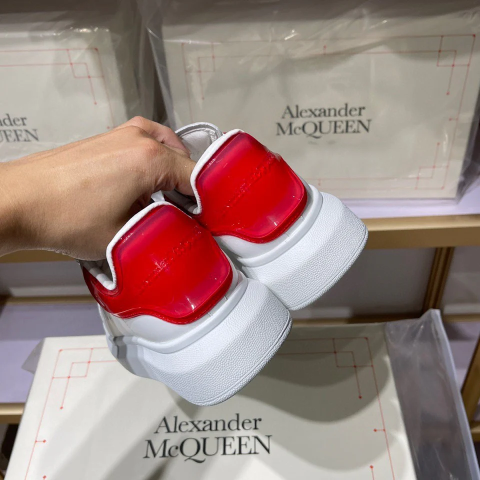 Классические белые кроссовки McQueen - унисекс - с большим красным каблуком-?желейкой? - Премиум-издание