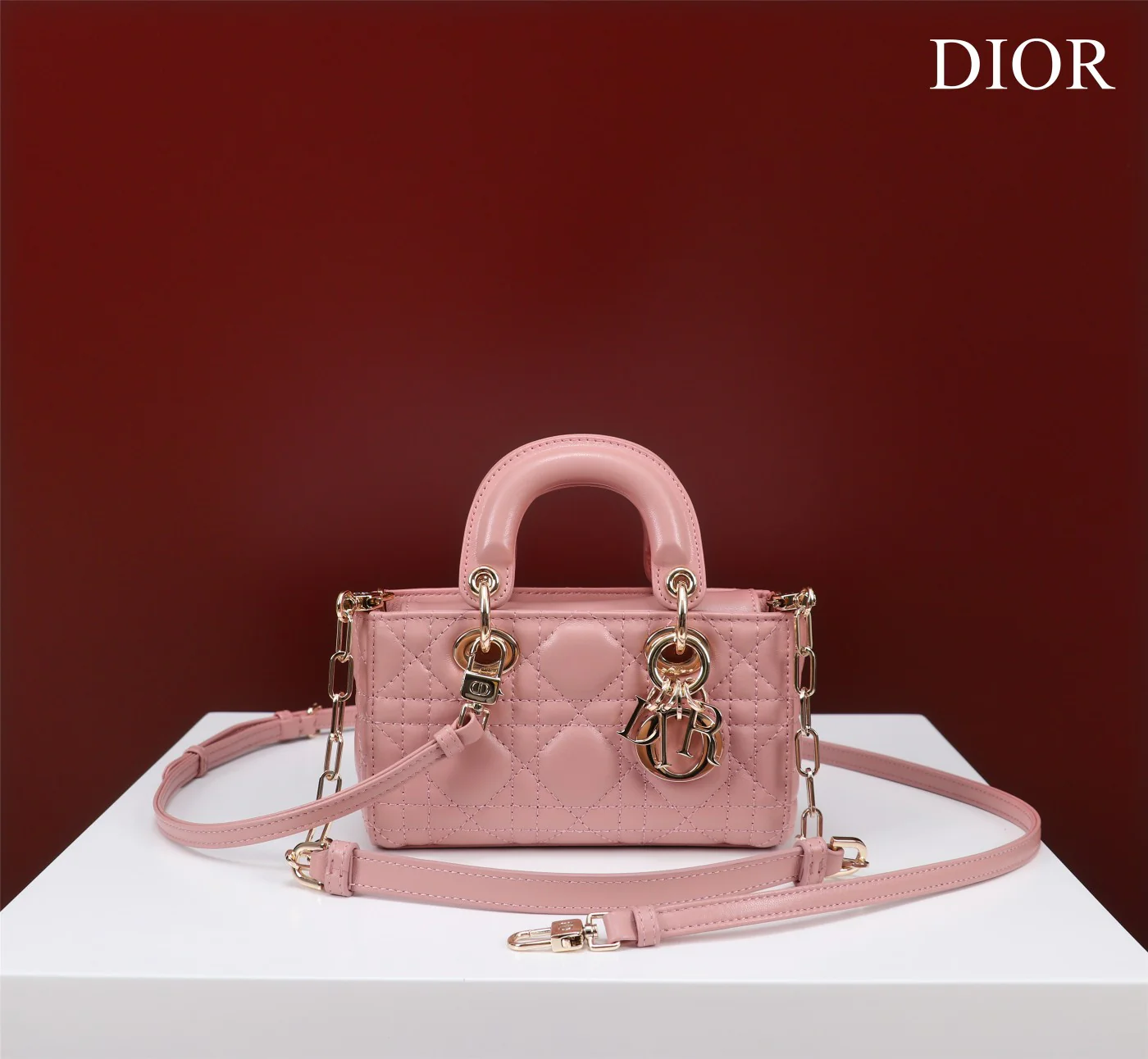Серия Dior Lady D'Joy Micro - мини - розовый