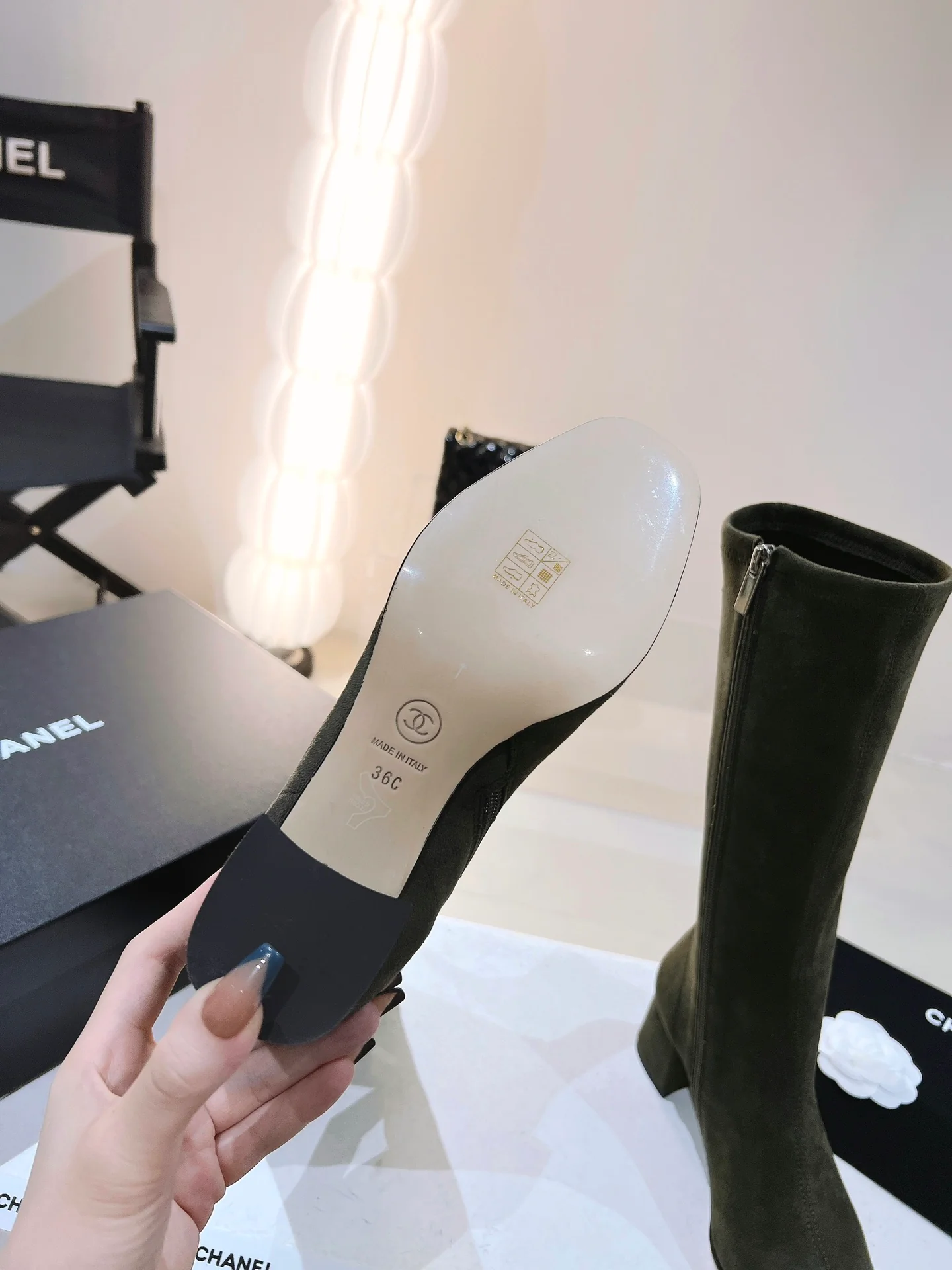 Новинка сезона осень/зима 2022 от Chanel - Ботильоны - Черные