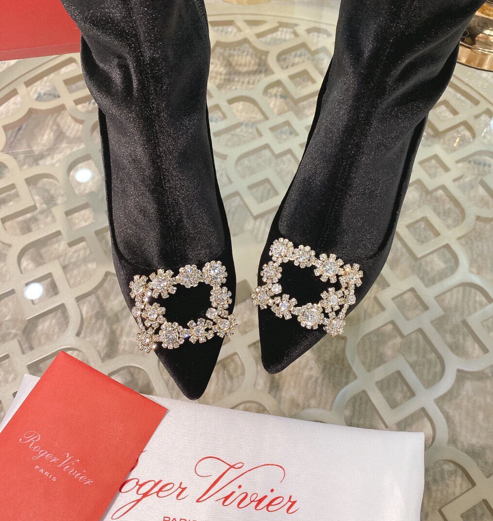 Сапоги на высоком каблуке RV-Snowflake с пуговицами и стразами, эластичные.