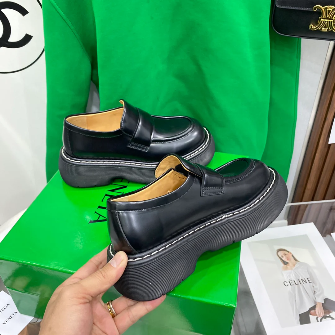 Ботинки Dr. Martens на платформе, бренд BV, черные.