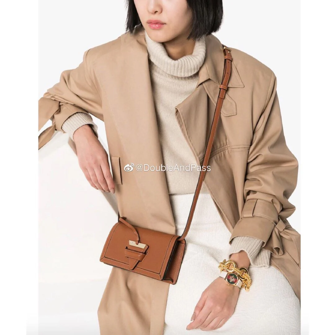 Сумка-треугольник Loewe 2020, новая версия, мини, коричневая.