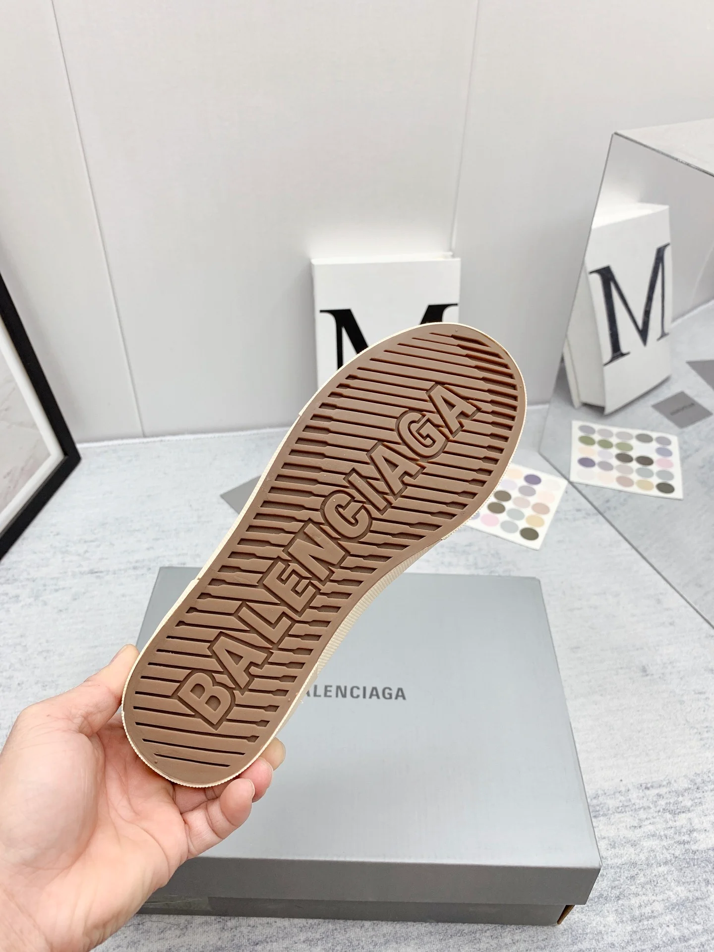 Новинка сезона осень/зима 2022 от Balenciaga - Парижские парусиновые туфли - Унисекс - Зеленый