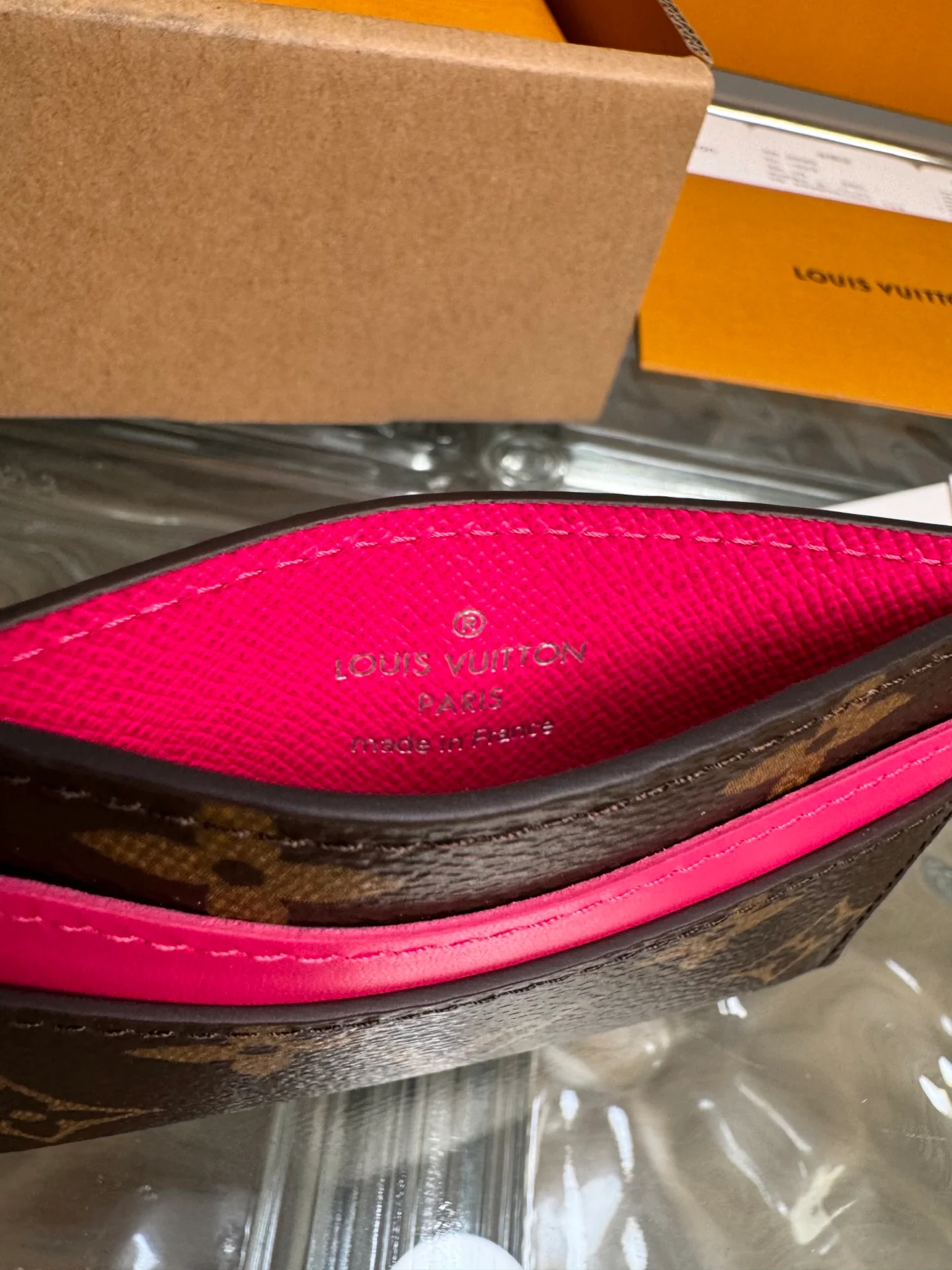 LV-m12841-monogram-macassar card holder-pink