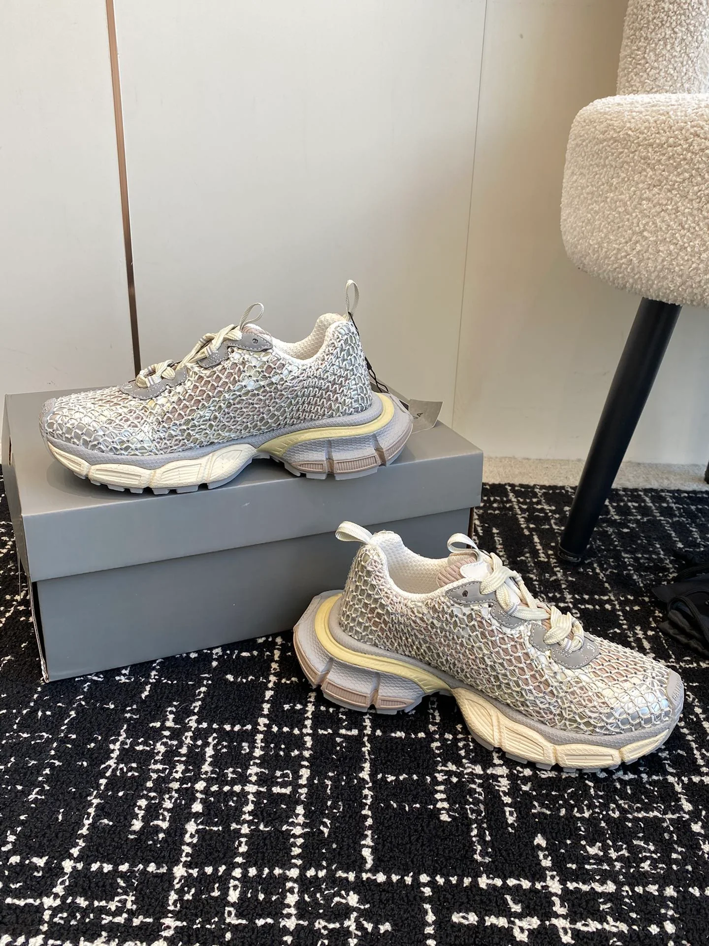 Повседневные туфли Balenciaga 2024 - белые