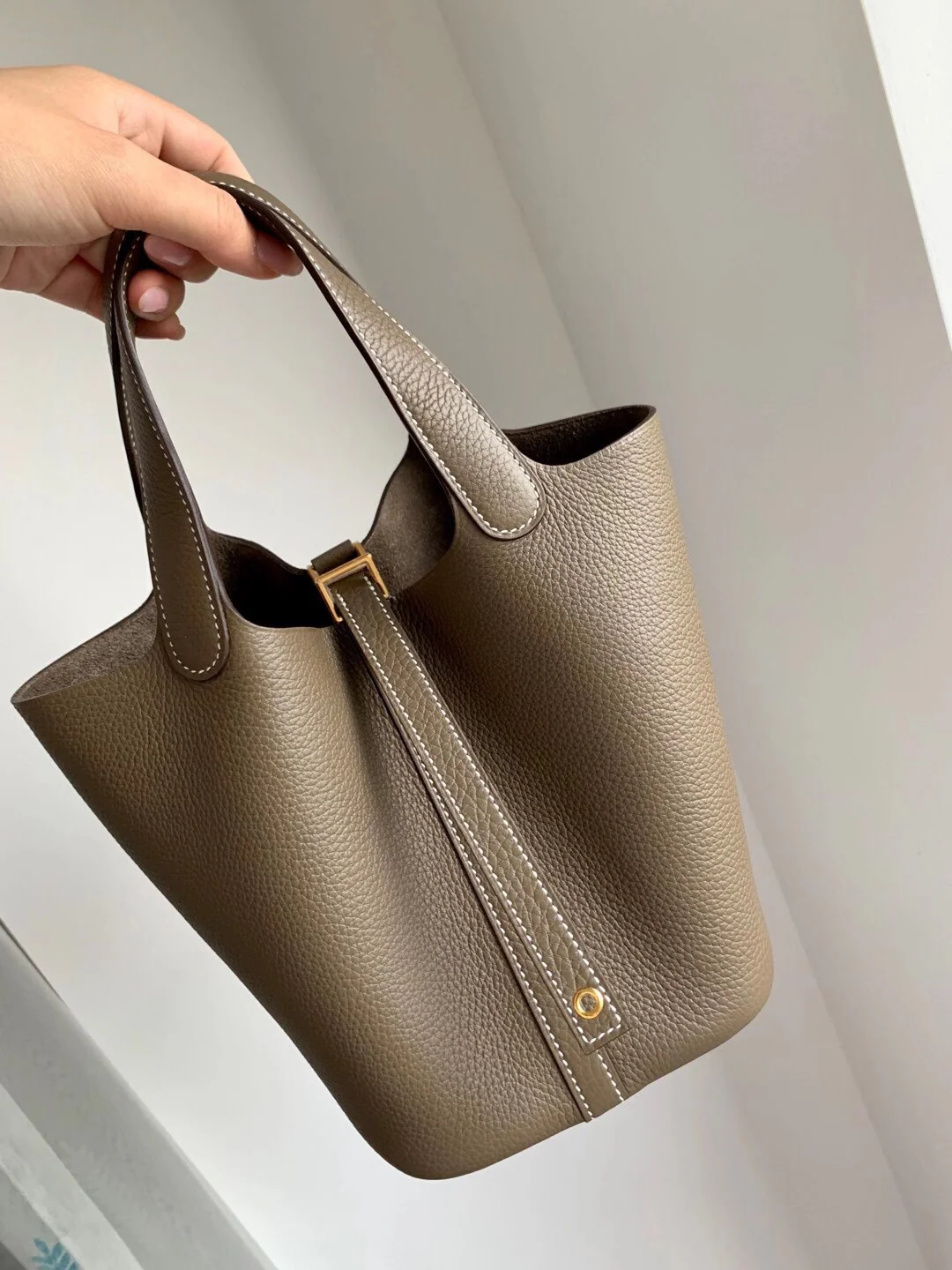 Часы Hermes Picotin 18 цвета ?слоновая кожа? с золотой пряжкой