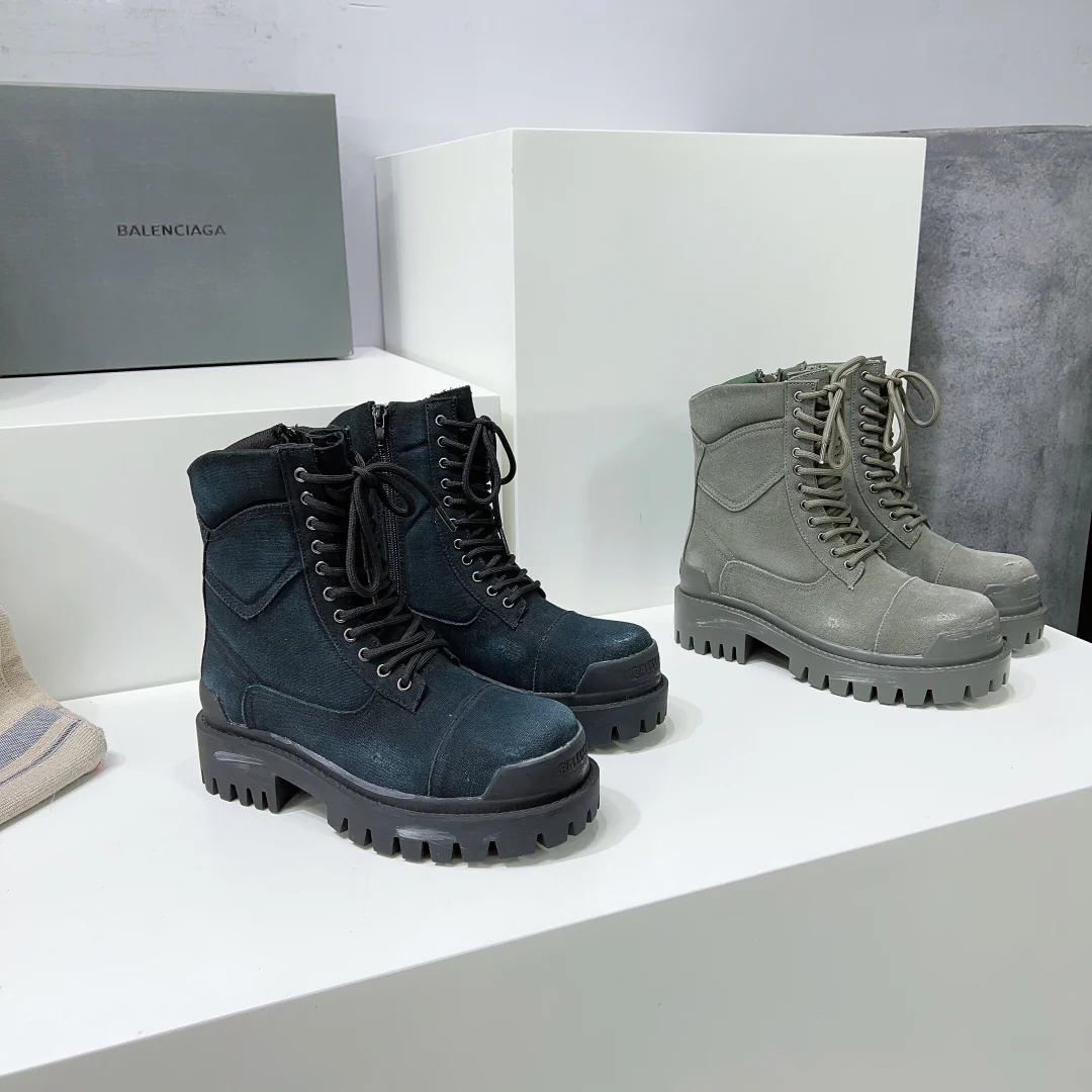 Balenciaga - Ботинки на платформе средней высоты со шнуровкой