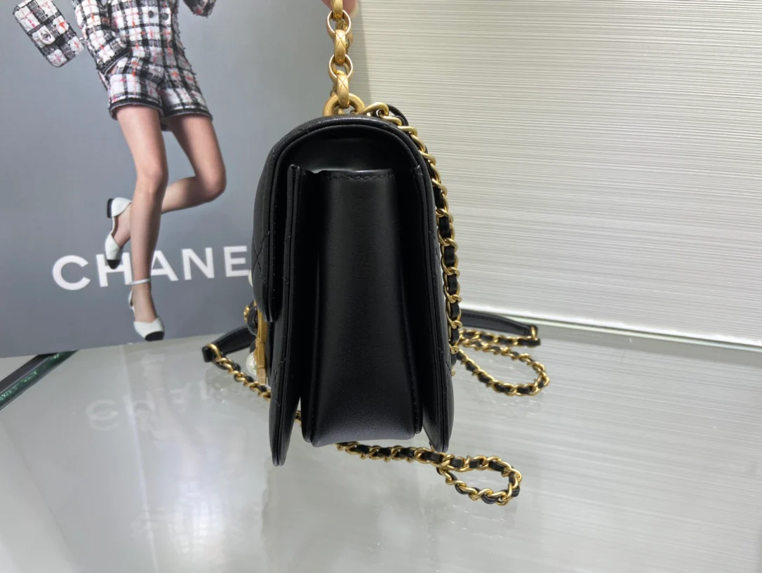 Сумка Chanel Coco Kingdom на цепочке