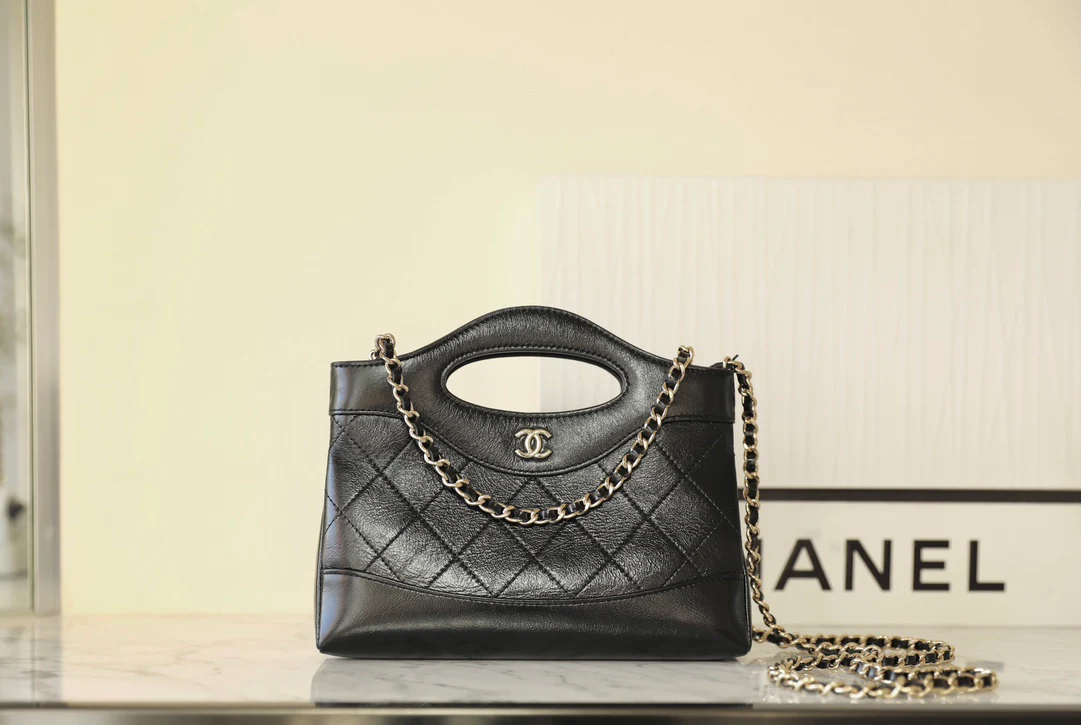 Сумка Chanel Nano 31 - Миниатюрная горизонтальная версия - Черная