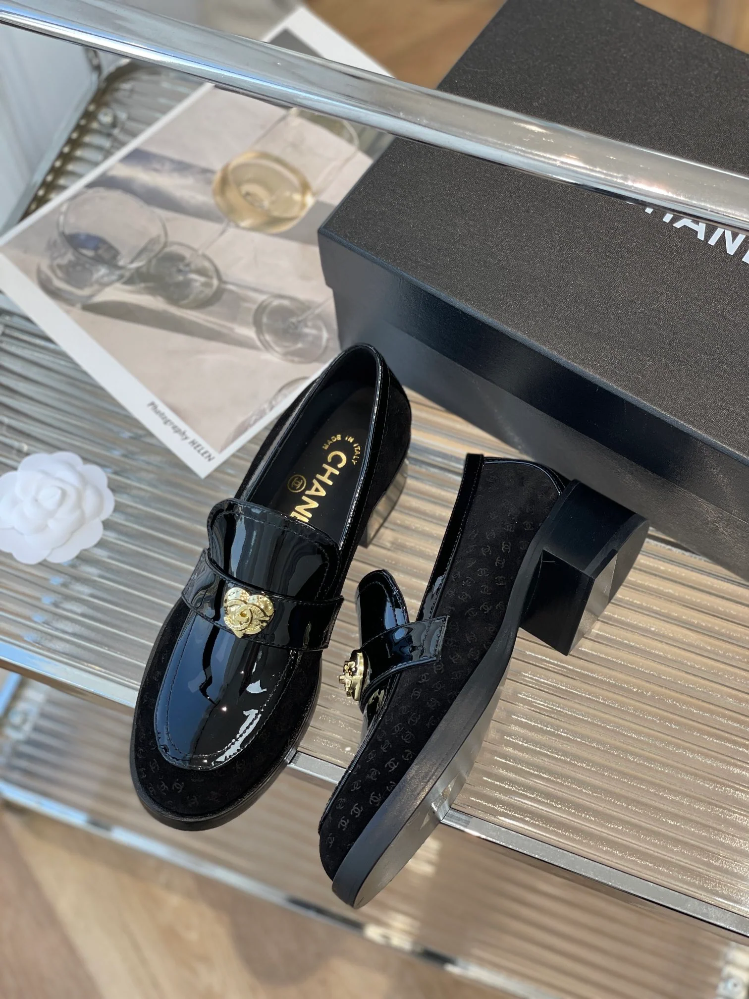 Новинка весны 2023 года от Chanel - Акростикс - Черный