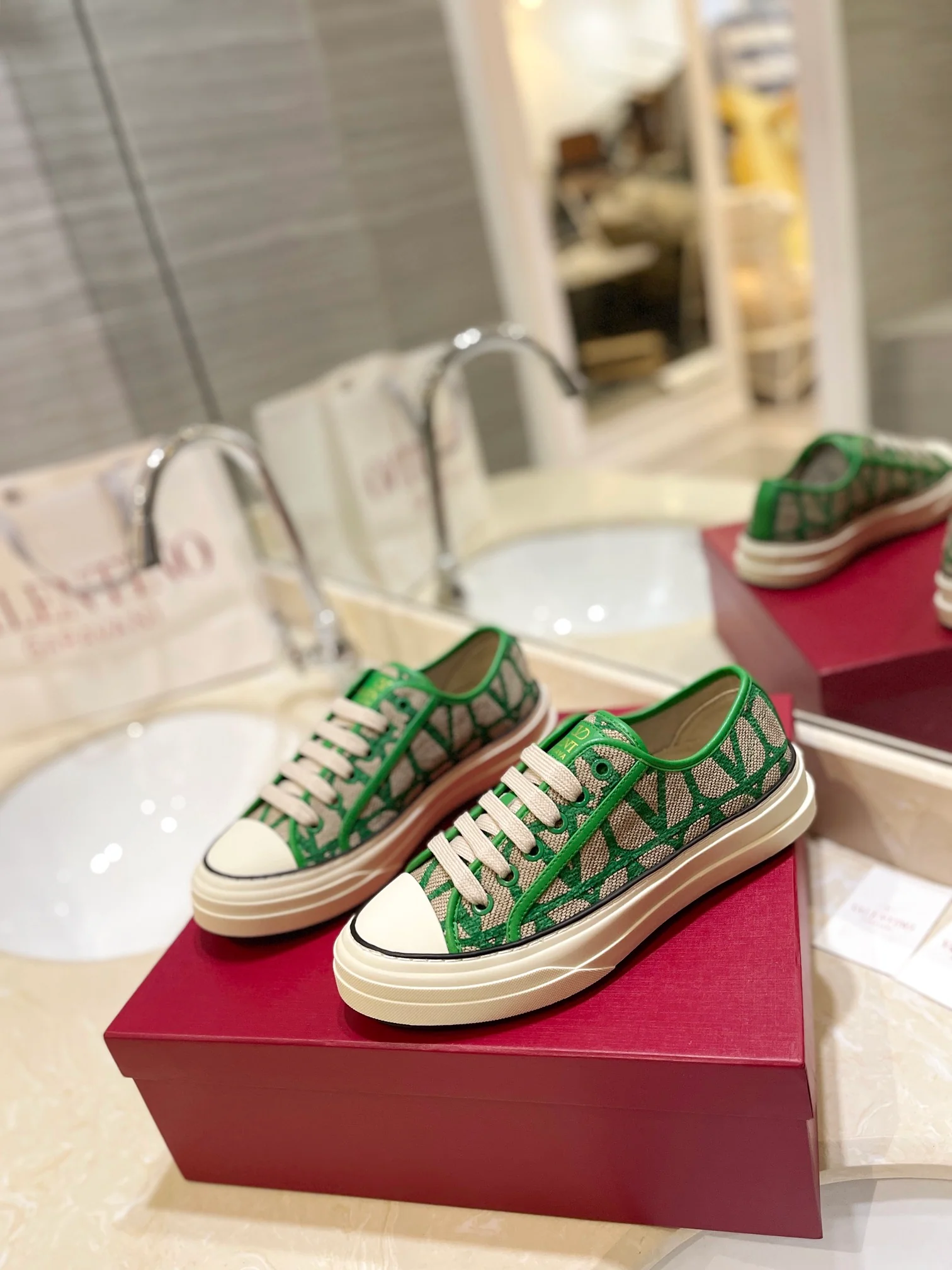 Низкие парусиновые кеды Valentino, повседневная обувь унисекс, зеленые