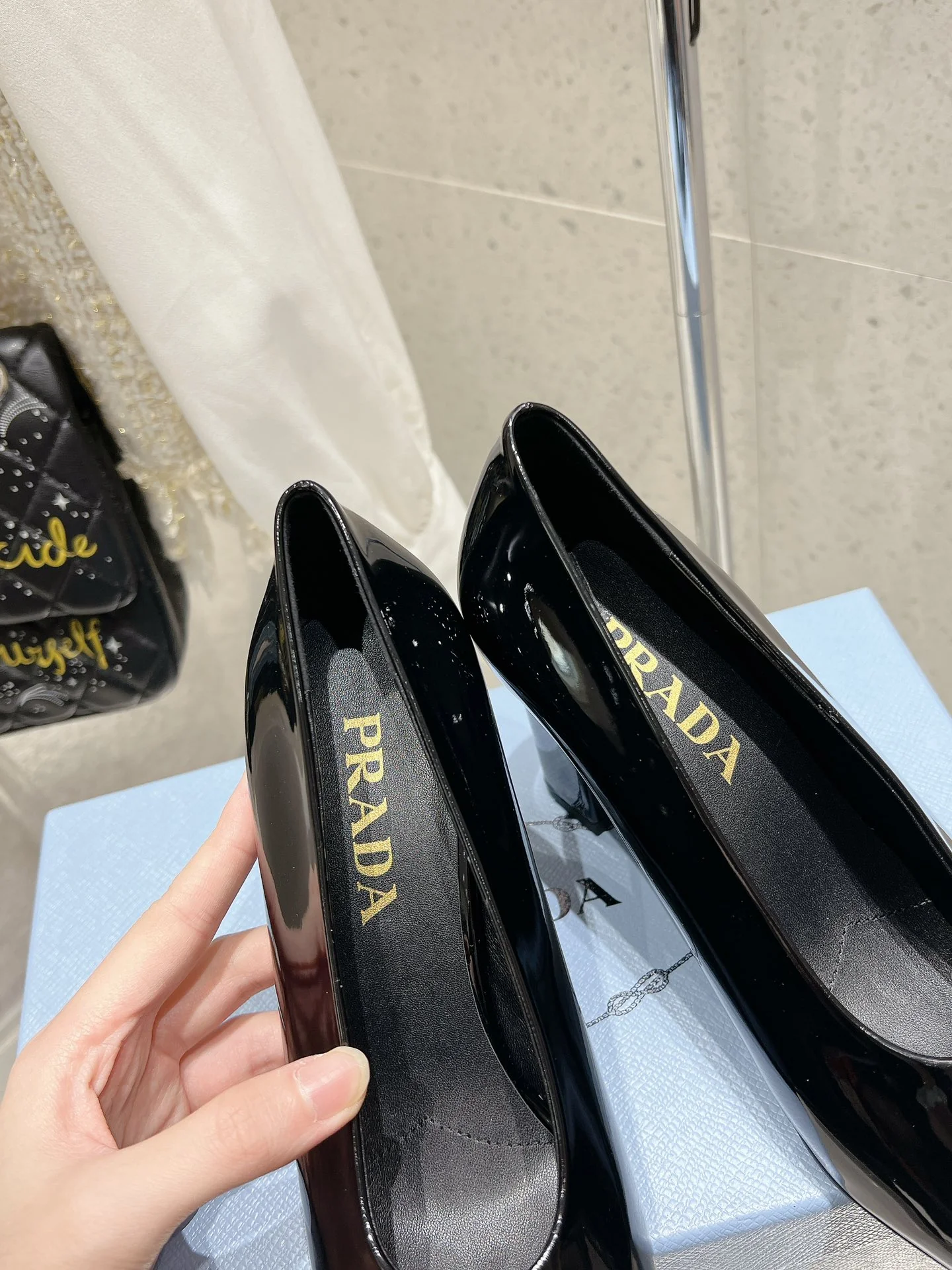 Prada - Туфли на массивном квадратном каблуке - Черные