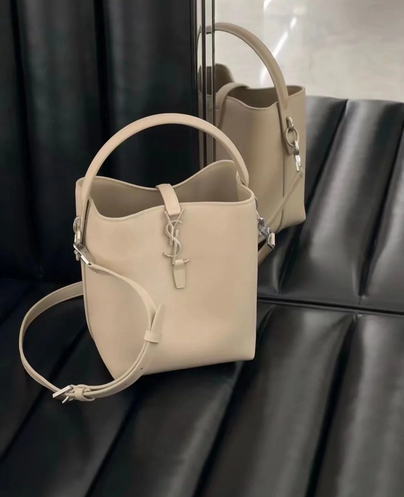 Сумка-ведро YSL Le 37 - Маленькая - Бежево-серый