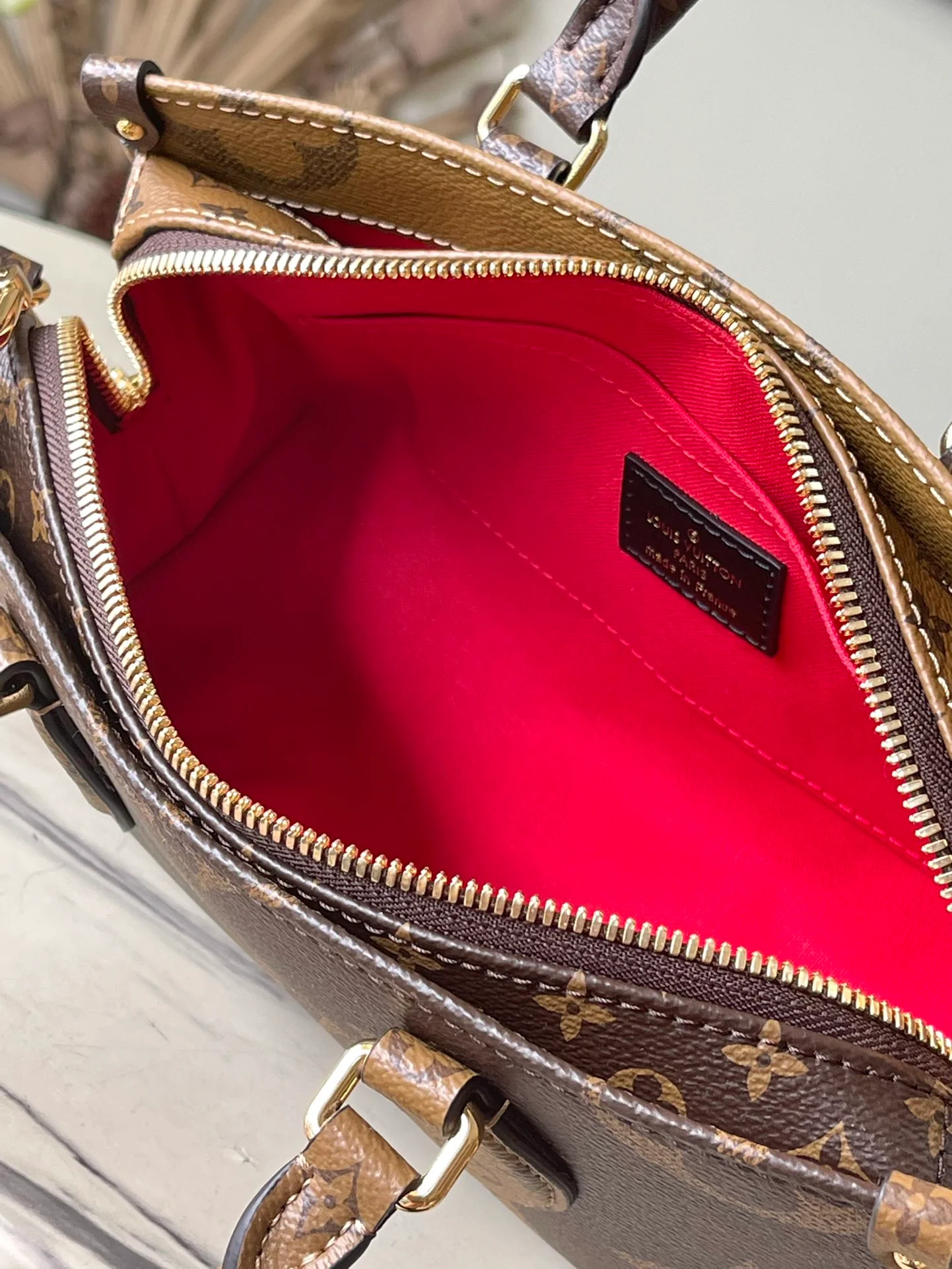 m46653-LV-onthego-east-west