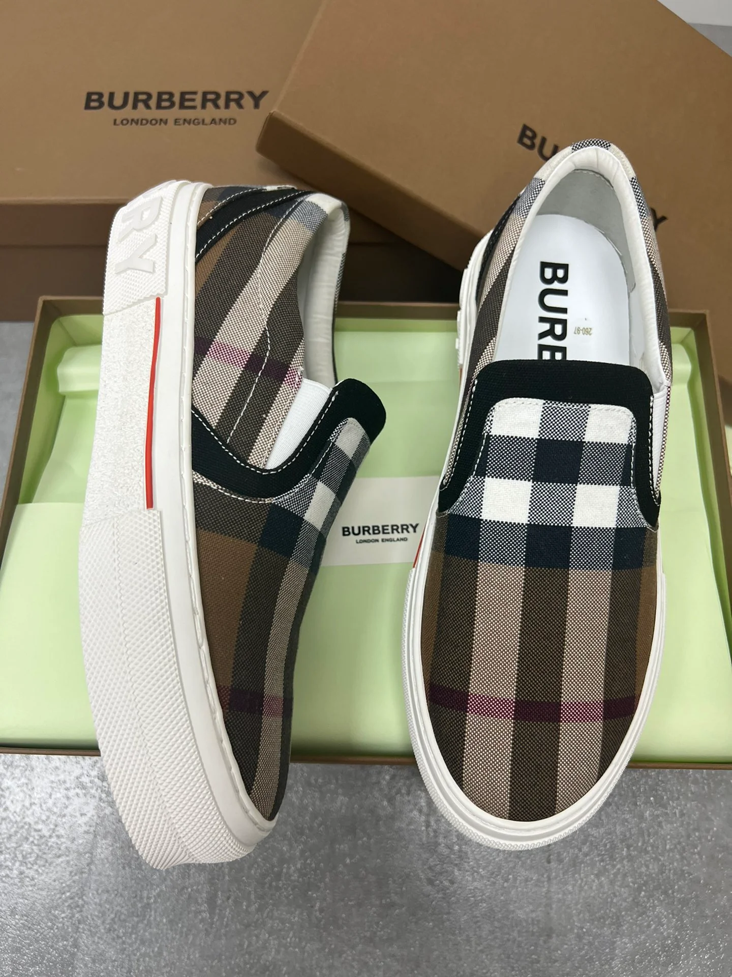 Повседневные балетки Burberry в клетку - для пары