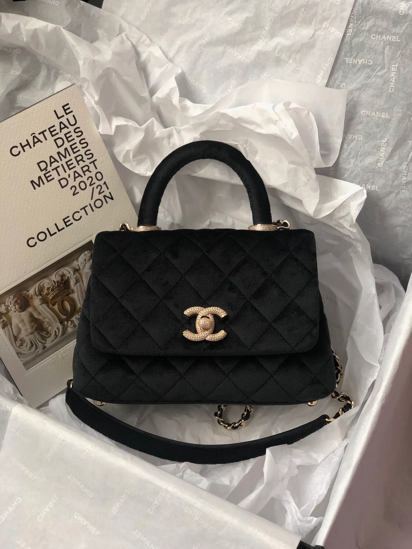 Chanel Coco Handle, классический стиль - принт под ящерицу, цвет зизифуса - черный - мини