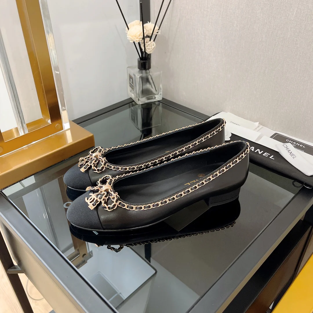 Балетки Chanel с цепочкой и бантом - из овечьей кожи