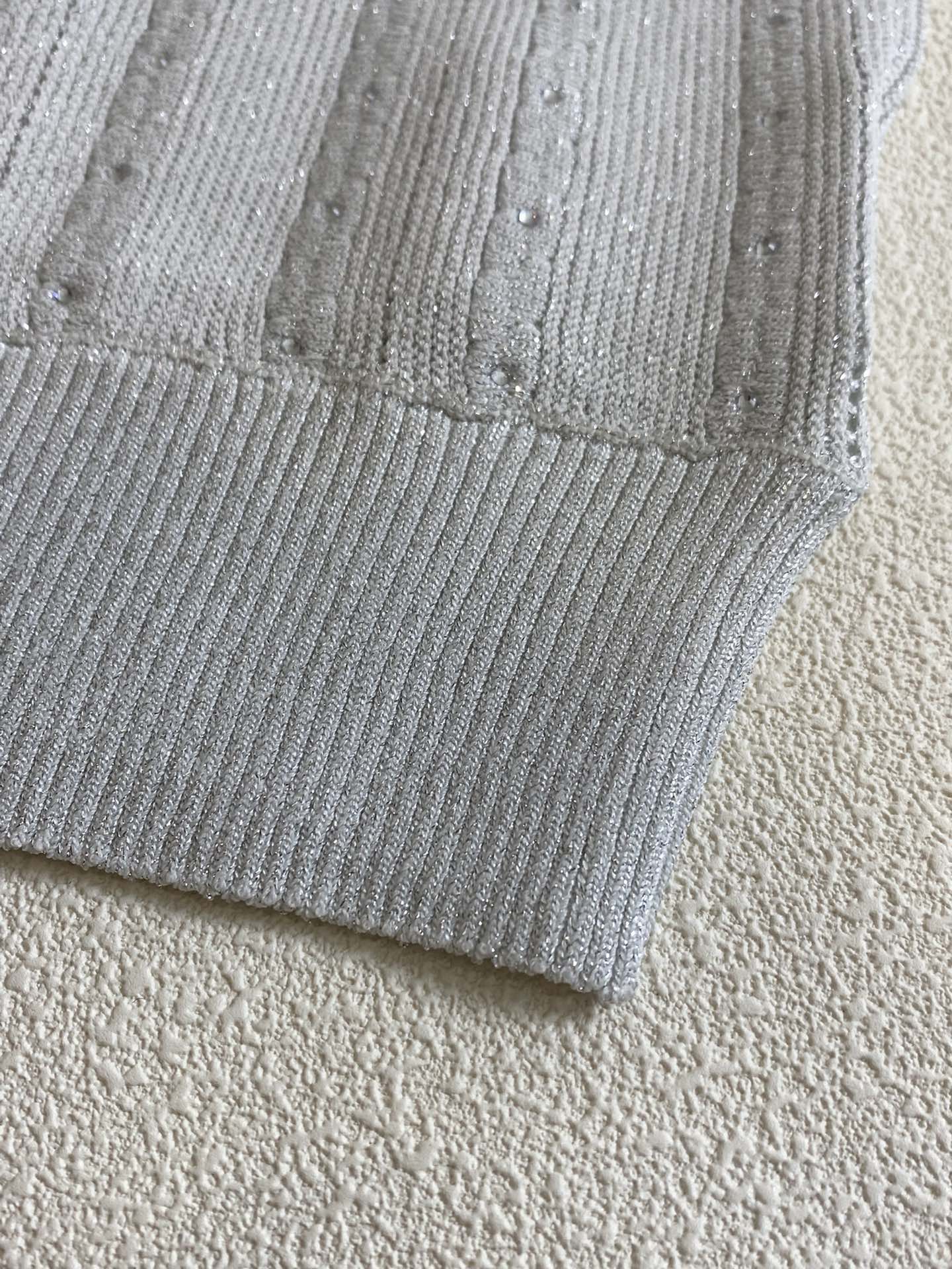 Chanel 2404 Новинка ранней весны Вязаный жилет на тонких бретелях - Бежево-серый