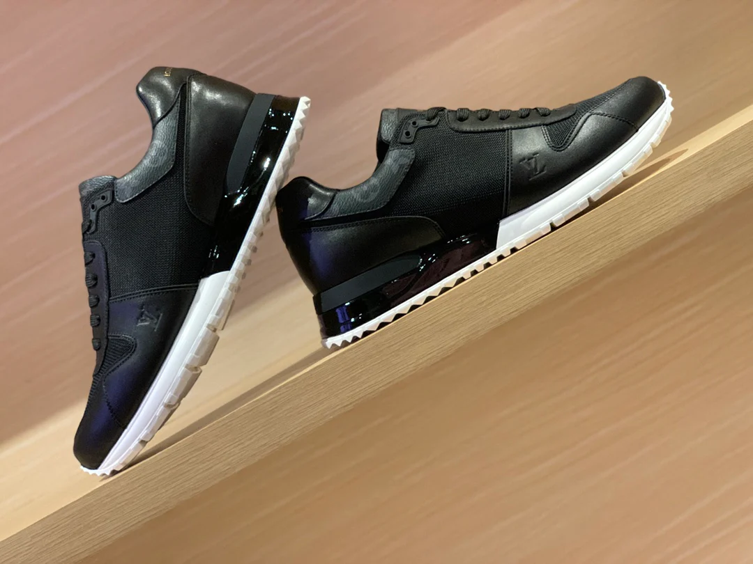 LV - Спортивные повседневные туфли - Черные с монограммой