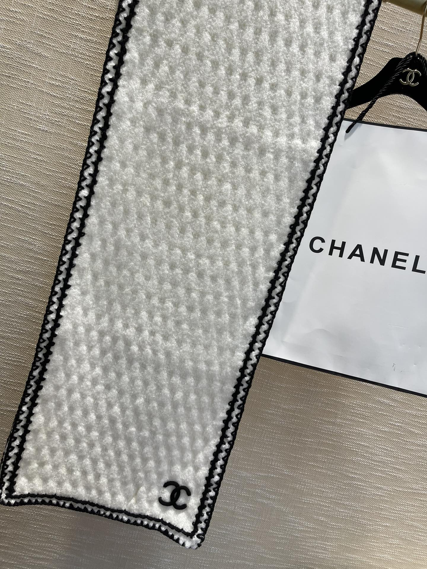 Шарф Chanel ручной работы - 59 - Шерсть - 26 - Кашемир - 15 - Шелк - Белый