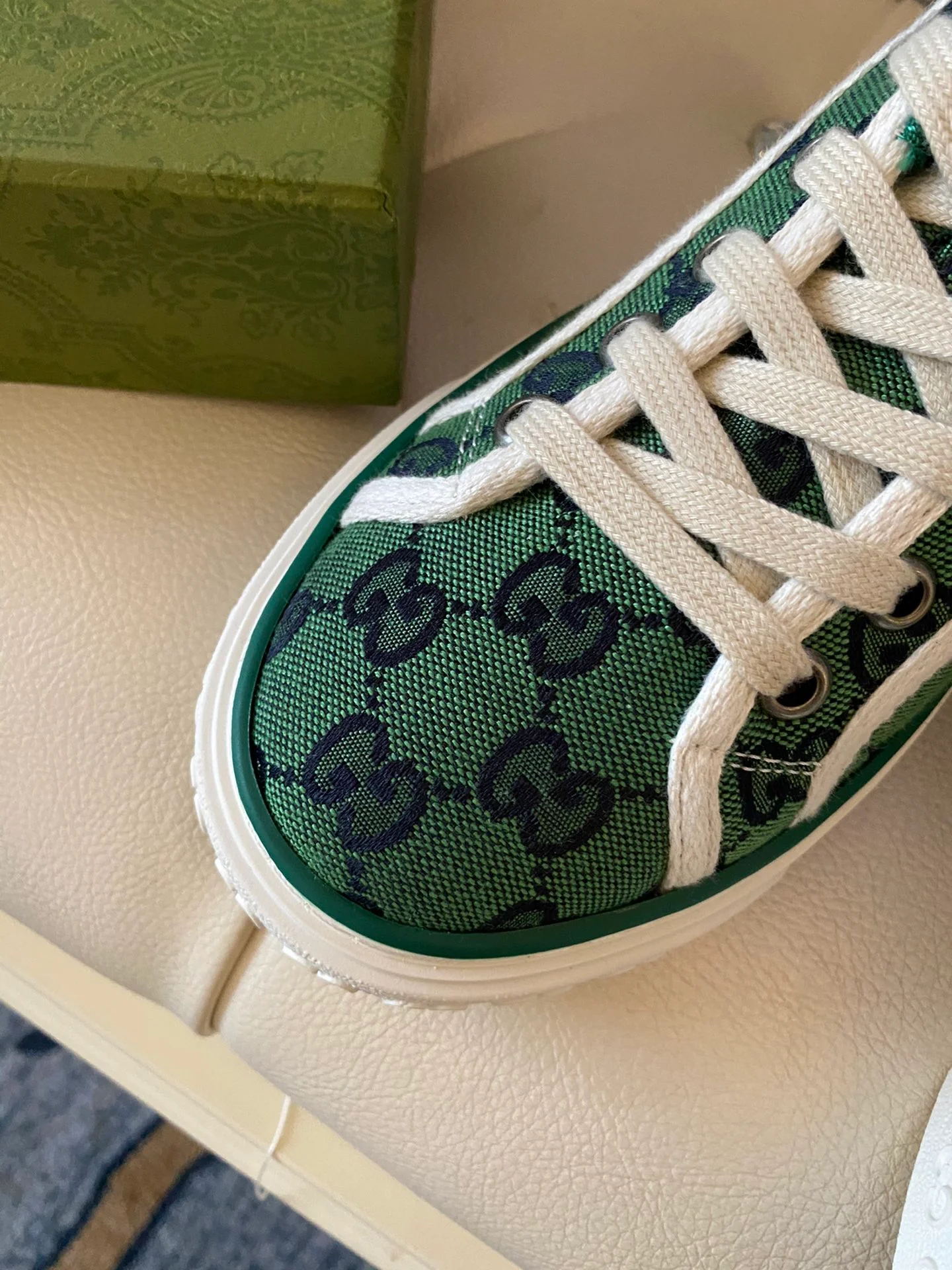 Высокие кеды Gucci с монограммой из канваса - 4