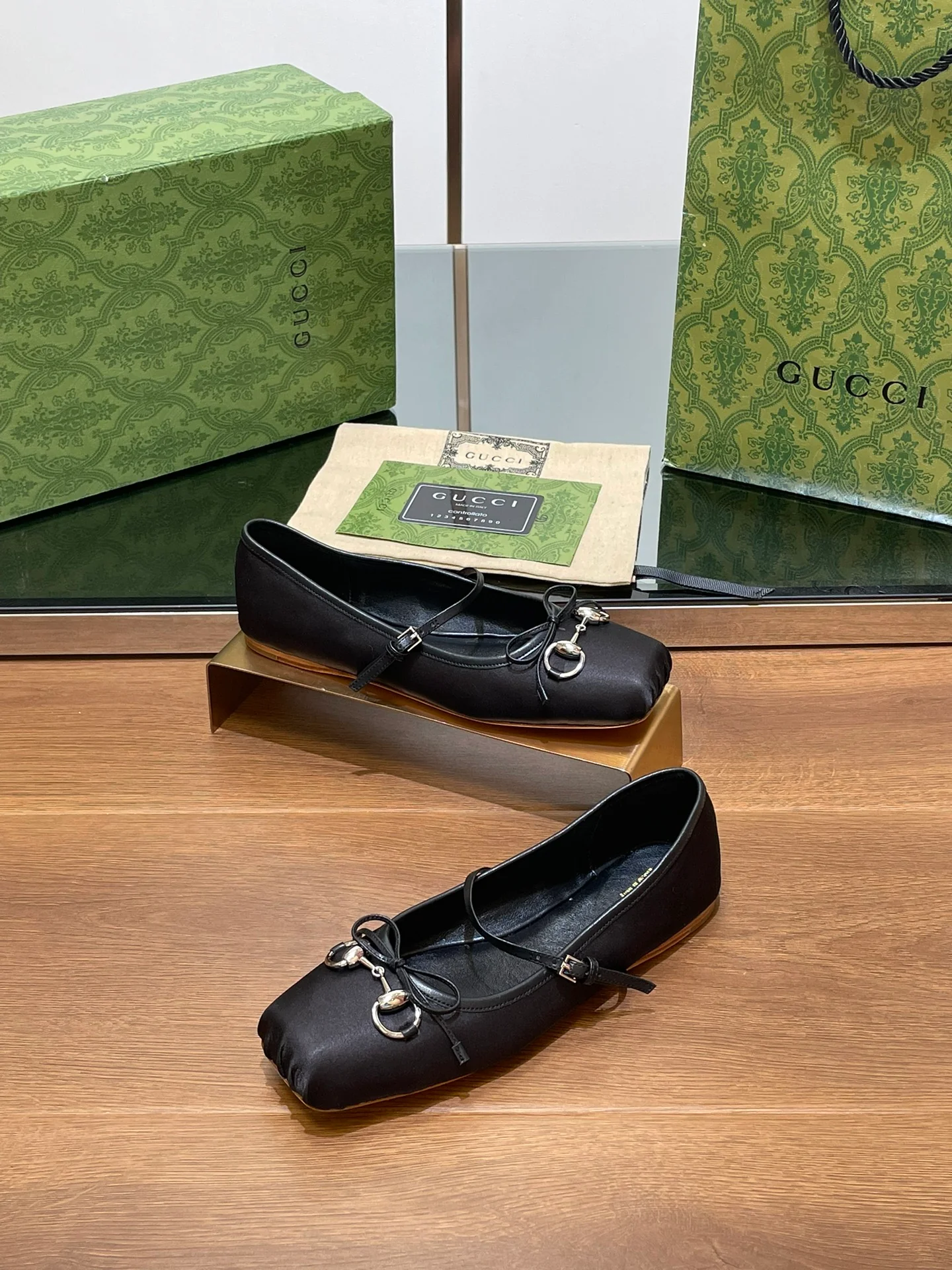 Балетки Gucci 2024 Ballet Step Buckle Flats - черные