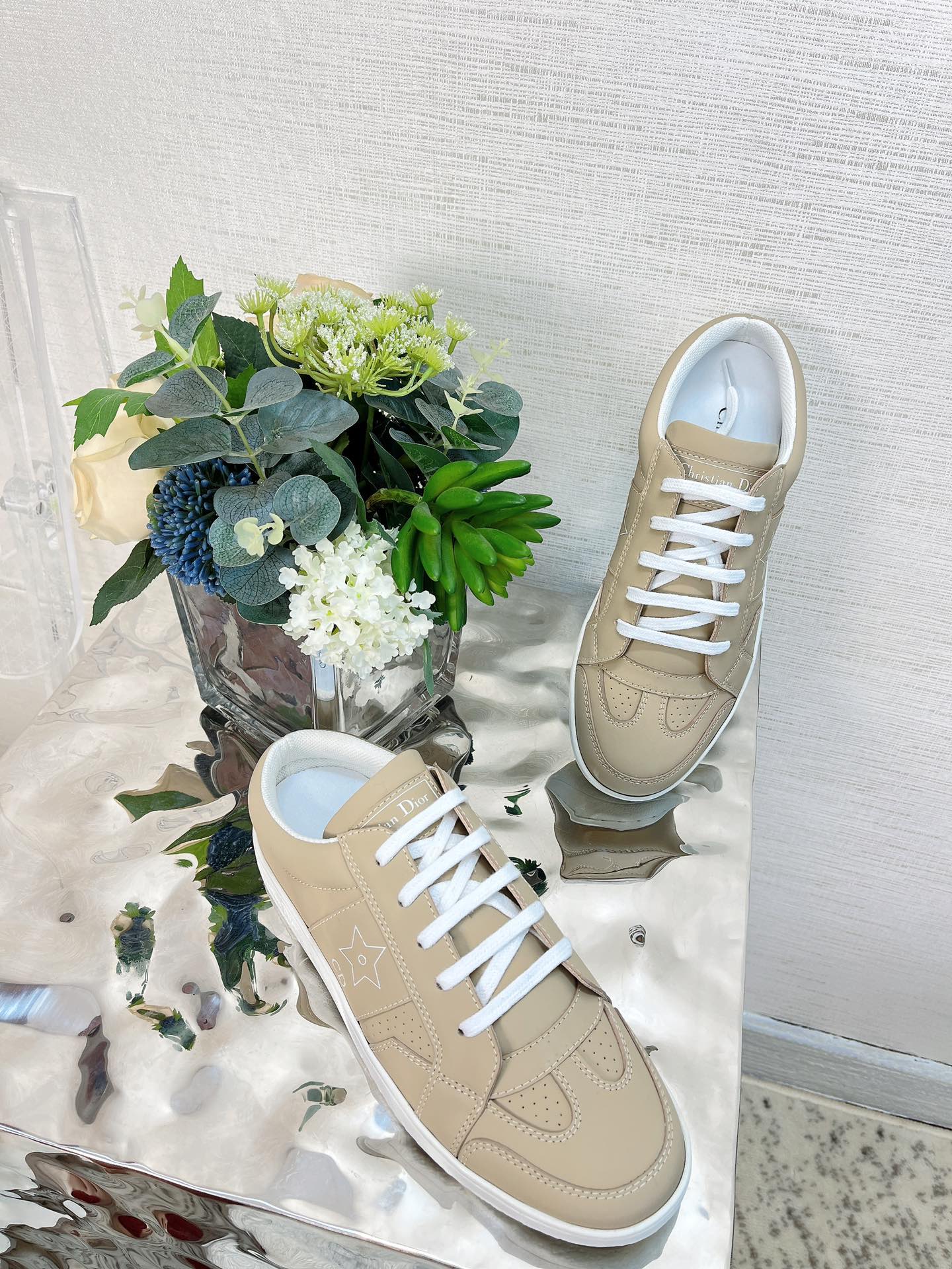 Dior - Кожаные кроссовки - Повседневная обувь - Цвет 