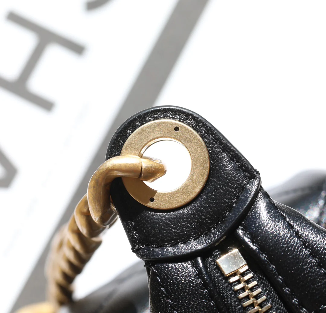 Сумка-хобо Chanel 25c, маленькая, черная, для хобби.