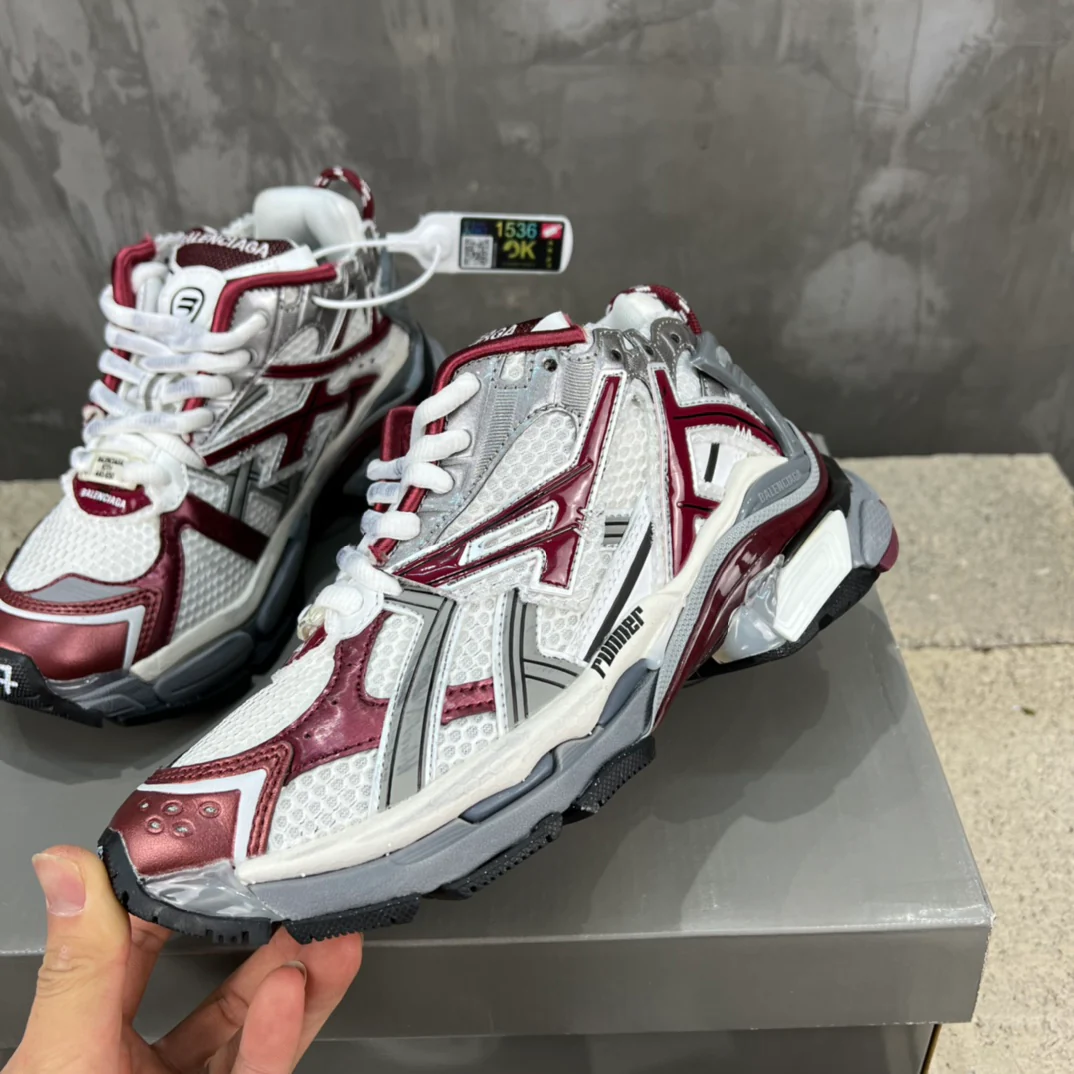 Кроссовки Balenciaga Runner - унисекс - серебристо-красные