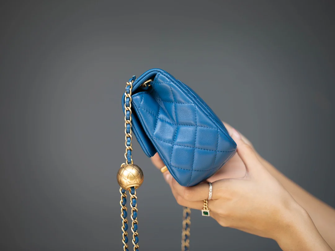 Chanel - Сумка-клатч 