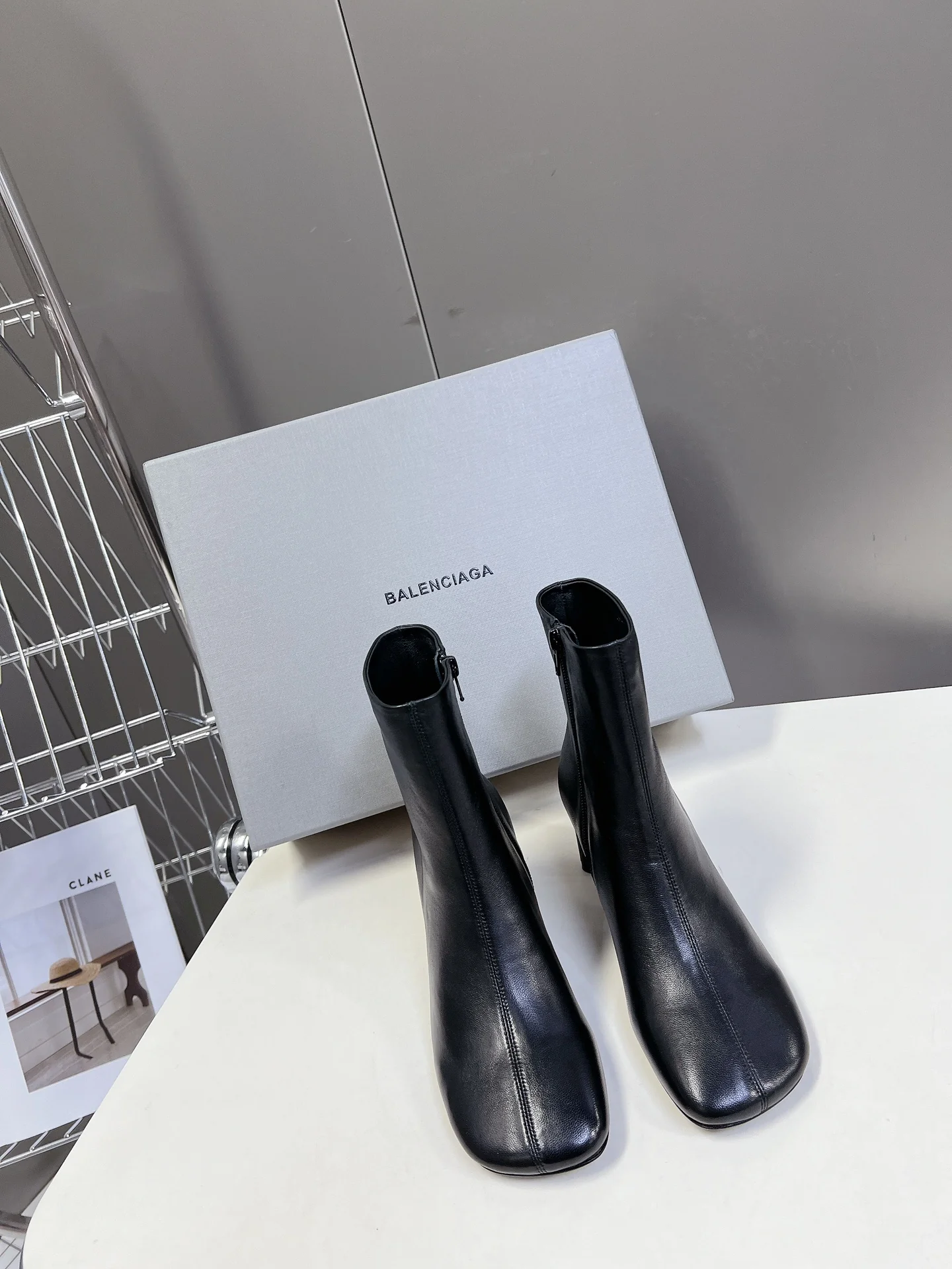 Ботильоны Balenciaga 2024 - черные